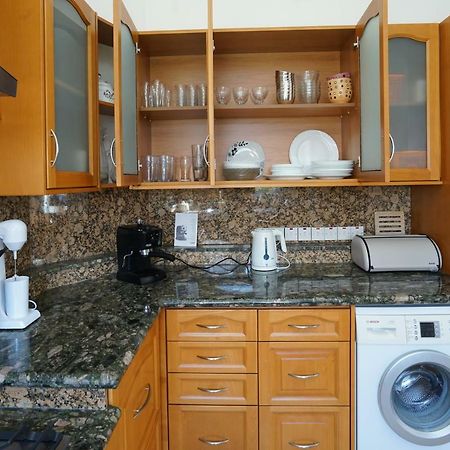 Unforgettable Family Escape - Cliffside Villa With Panoramic Sea Views And Kid-Friendly Private Pool Pissouri Eksteriør billede