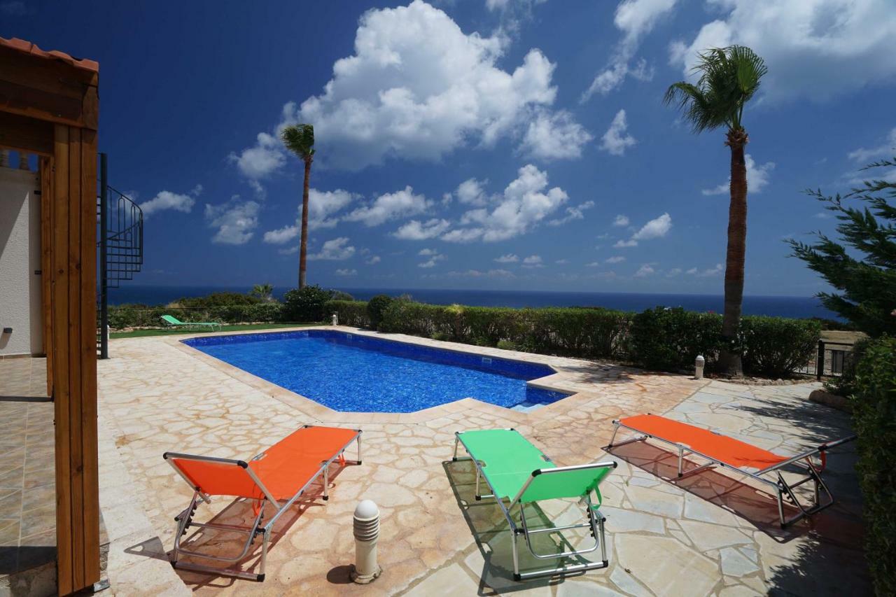 Unforgettable Family Escape - Cliffside Villa With Panoramic Sea Views And Kid-Friendly Private Pool Pissouri Eksteriør billede